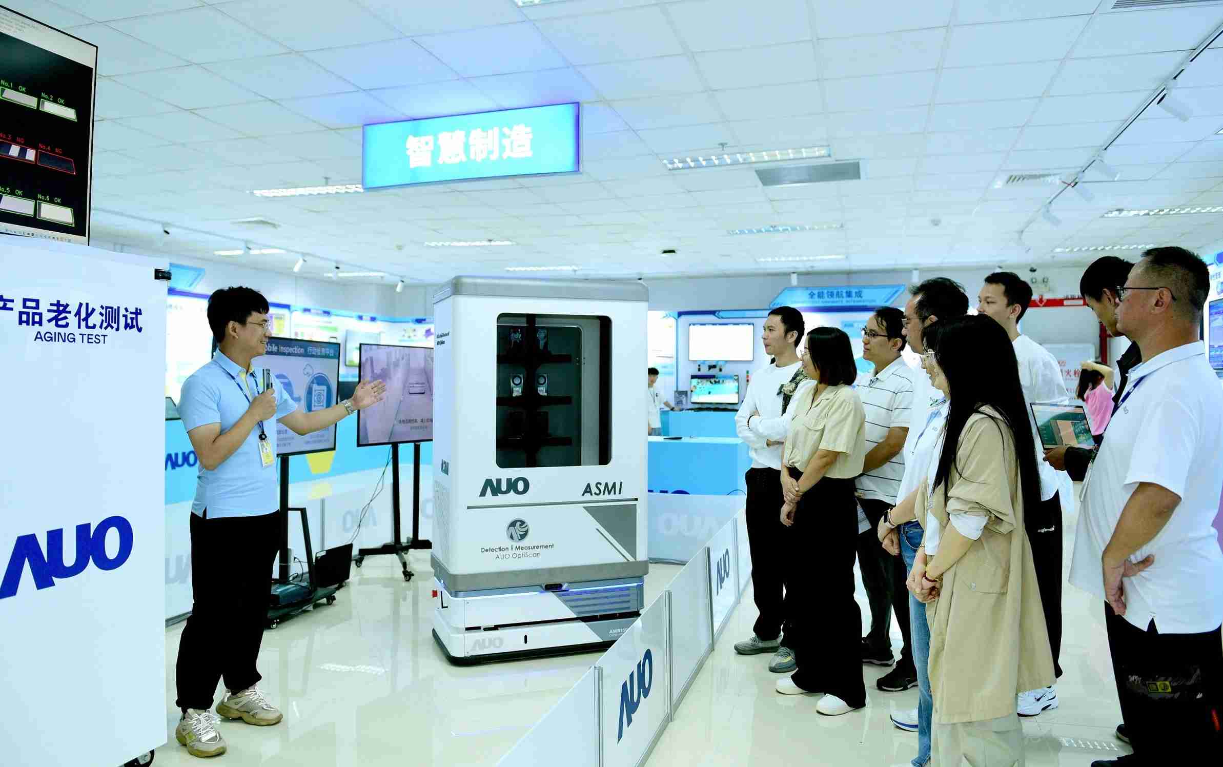 z6mg·人生就是博厦门将5G+ABC技术串联生产管理全流程，，，，打通研发、、、采购、、、、生管、、制程、、设备、、、、质量等产品全生命周期制造流程，，，，完成数字化设计、、、智慧供应链、、、智能座舱、、全流程设备管理、、、、数据驱动优化、、、智慧在线检测、、、智慧品管等自适应生产模式升级